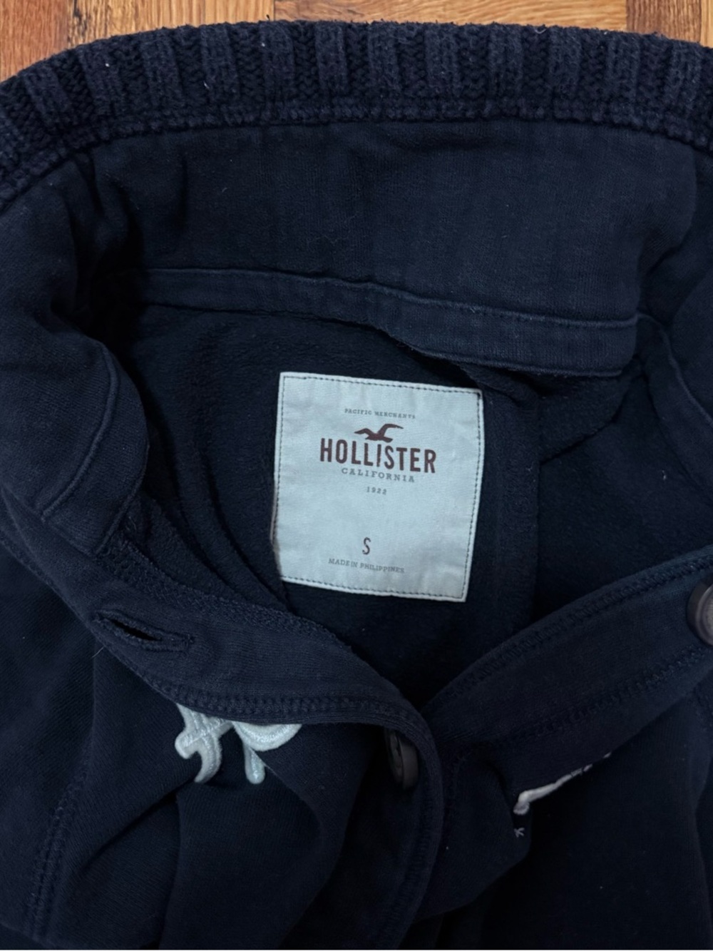 HOLLISTER Button Up Sweater - Picture 4 of 4